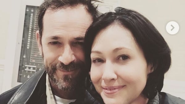 Luke Perry and Shannen Doherty. Image: Instagram
