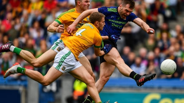 Seamus O'Shea of Mayo in action against Conor McGill and Shane Gallagher of Meath during Sunday's Super 8s clash