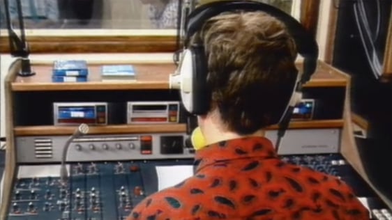 MWR FM, Mayo Radio (1989)