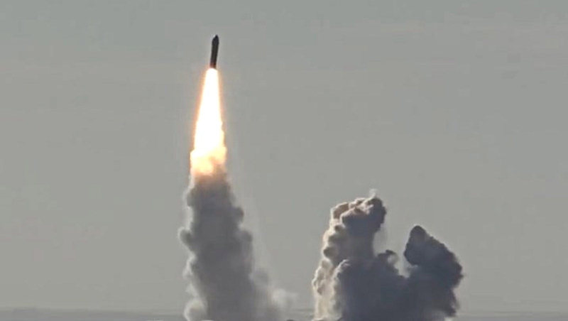 A Bulava missile launched by the Russian Navy Northern Fleet's Project 955 Borei nuclear missile cruiser submarine Yuri Dolgoruky in 2018. Photo: Getty Images