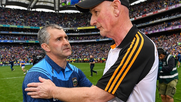 Liam Sheedy (l) and Brian Cody shake hands after Tipperary's All-Ireland final victory