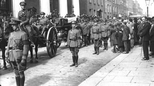 The coffin of Michael Collins on a horse drawn gun carriage, outside the Pro-Cathedral Dublin, on 28 August 1922 (Photo: Cashman and Murtagh Photographic Collections)