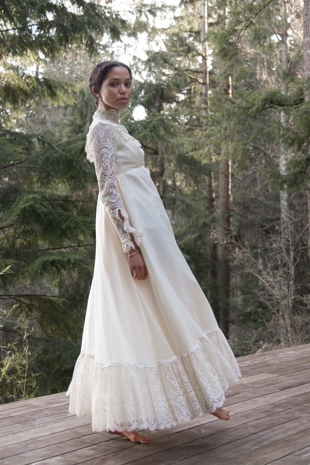 SurfandtheCity 60s Boho Wedding Dress with Sleeves