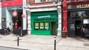 The deal between the Paddy Power owner and the Poker Stars owner will create the world's largest online betting and gambling company by revenue