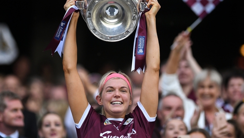 Galway captain Sarah Dervan lifted the O'Duffy Cup after their six point win over Kilkenny