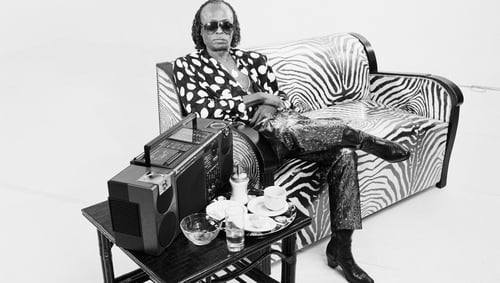 Sitting pretty but noli me tangere - Miles in 1986 Sitting pretty but noli me tangere - Miles in 1986