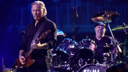 Metallica Postpone Tour As Hetfield Returns To Rehab