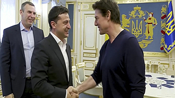 Ukrainian leader Volodymyr Zelensky and Tom Cruise met in Kiev on Monday