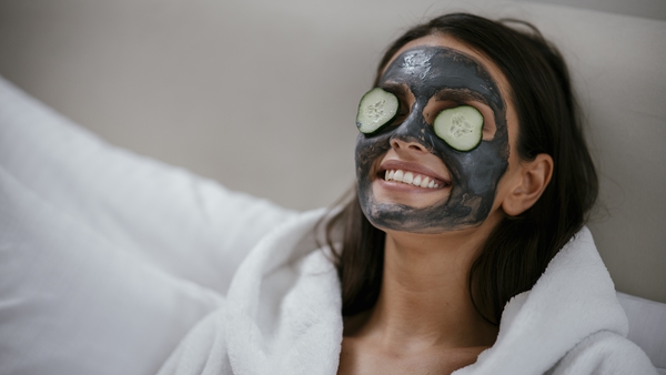 Jen Connell tries and reports back on the best facials to get your skin glowing for your wedding.