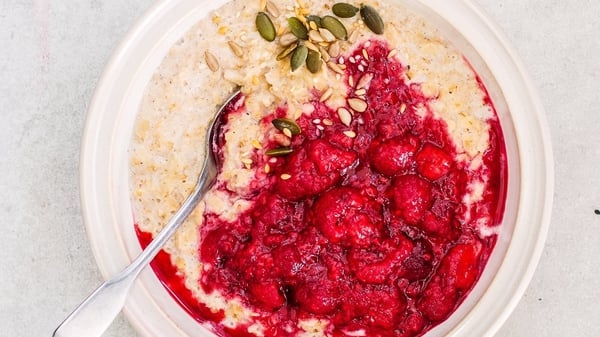 Indy Power's Vanilla Porridge with 3 minute Raspberry Coulis