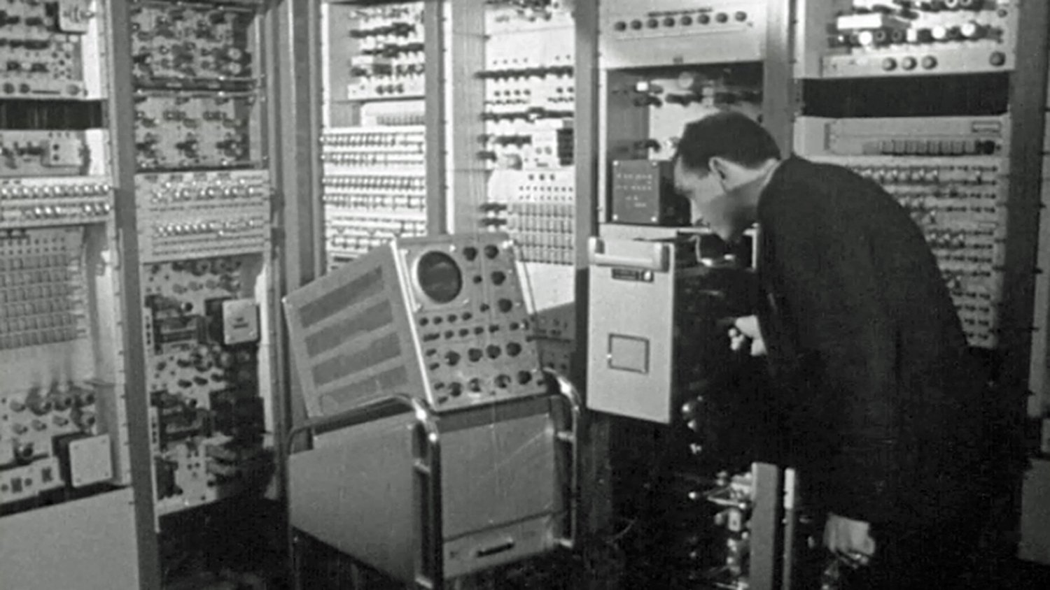 RTÉ Archives | Media | How Television Works