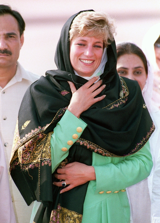 Diana visits Pakistan in 1991 (Martin Keene/PA)