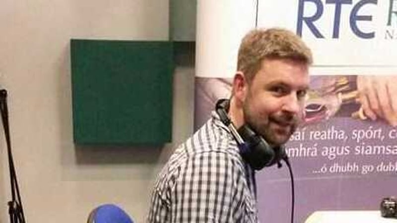 Andy Caomhánach - Feidhmeannach Ríomhaireachta inAcadamh na hOllscolaíochta Gaeilge.