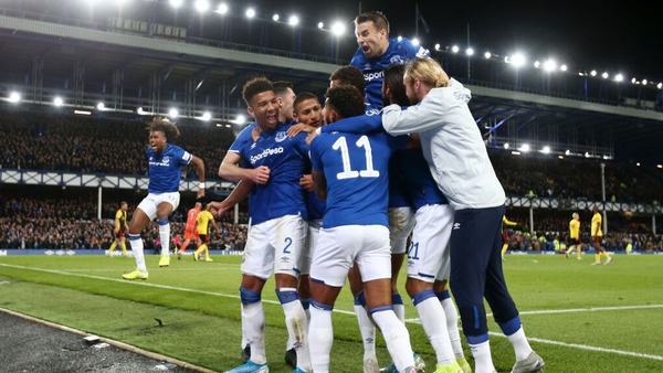 Mason Holgate celebrates his goal with Everton team-mates