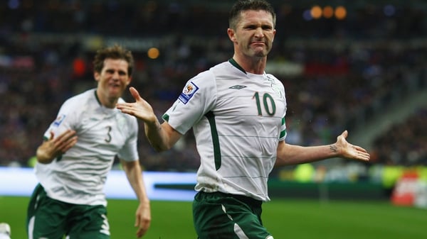 Robbie Keane celebrates his goal at the Stade de France in 2009
