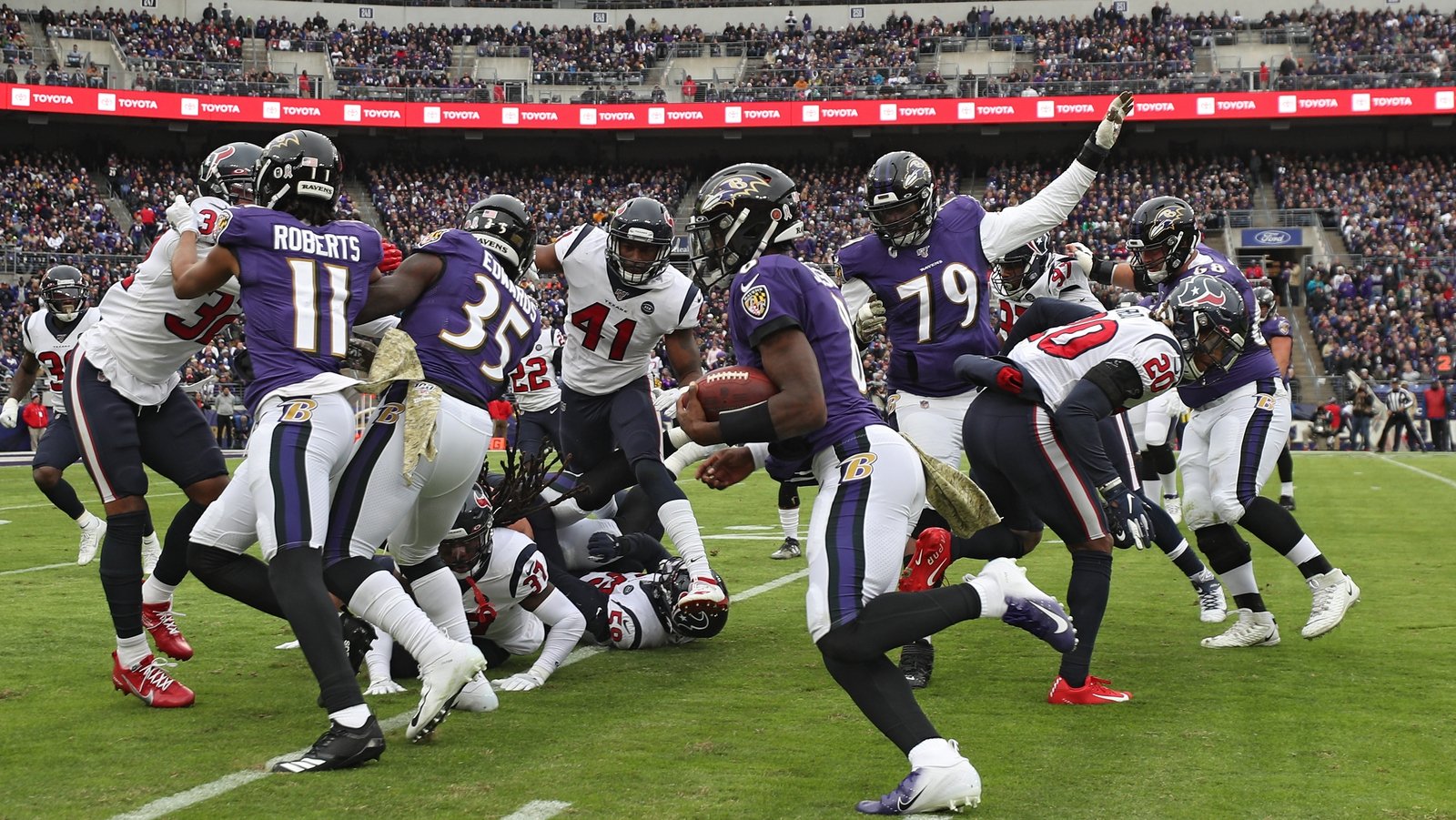 New England Patriots routed by Baltimore Ravens for first loss, 37-20 