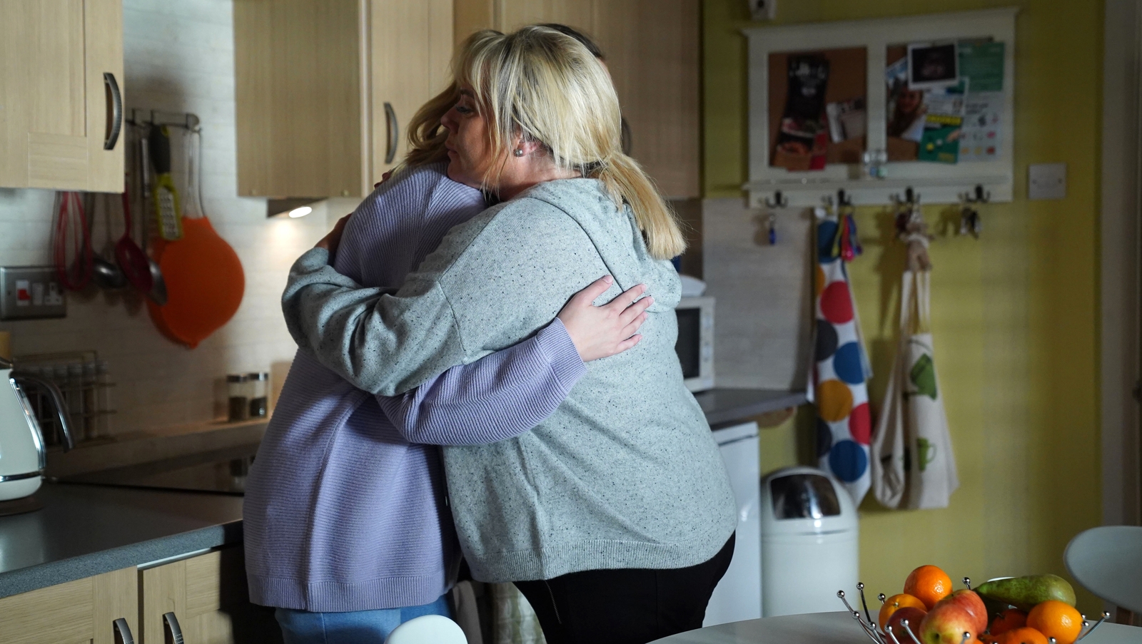 EastEnders tees up Tuesday night tenderness - RTE.ie