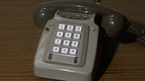 Telephone (1986)
