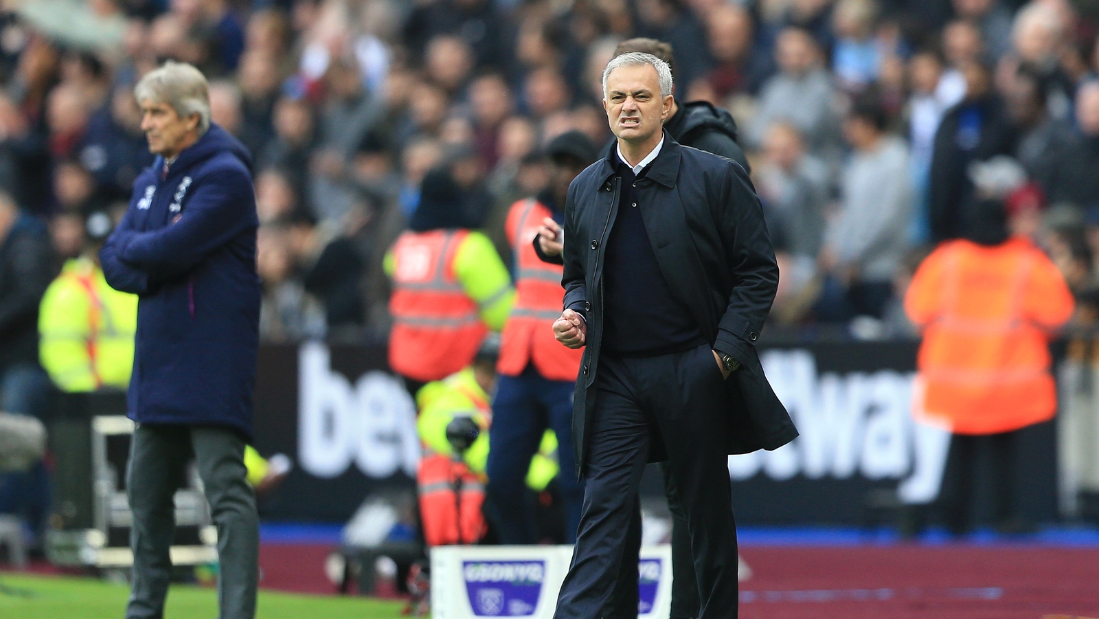 Mourinho begins Tottenham reign with West Ham win