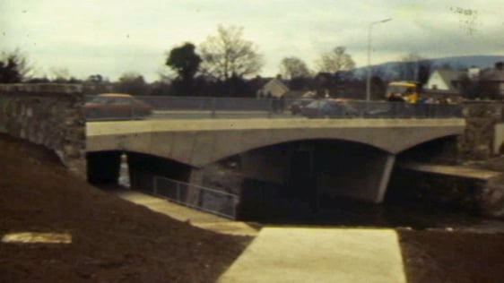 Austin Clarke Bridge across the River Dodder (1984)