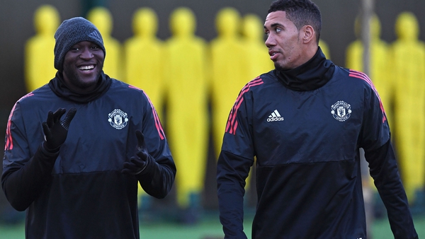 Romelu Lukaku (L) and Chris Smalling are former Manchester United team-mates