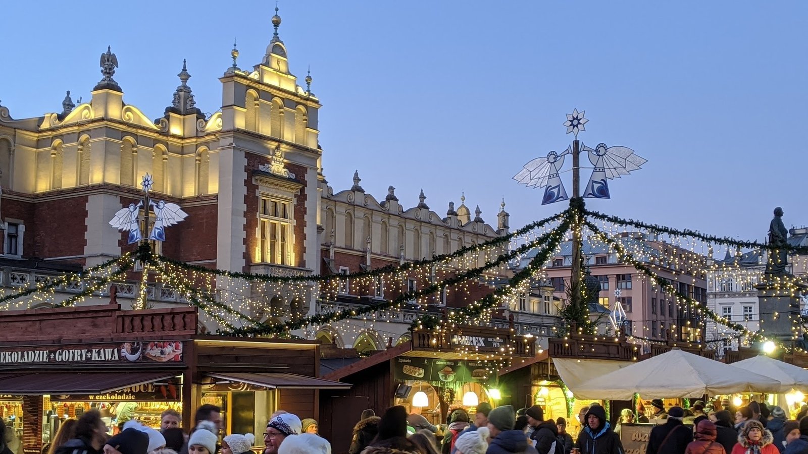 visit krakow in december