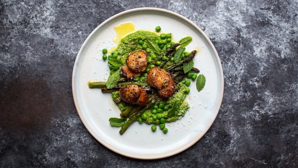 Creamy, tender scallops and sweet peas and asparagus tied together with salty Parmesan and gloriously nutty brown butter.