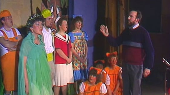 Killorglin pantomime cast in rehearsal (1985)
