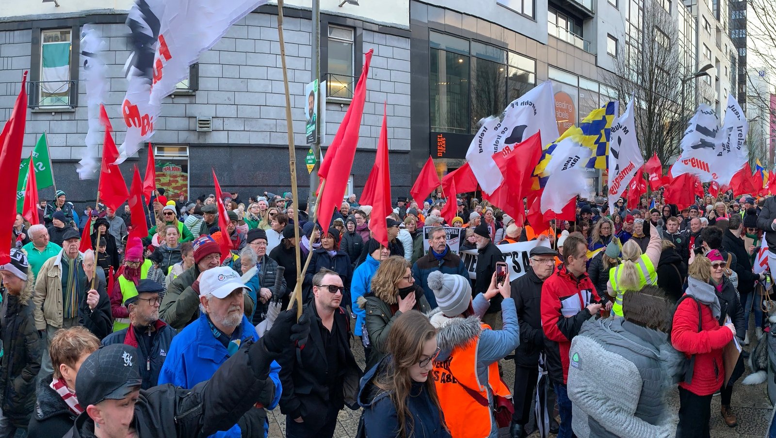 Limerick march to highlight hospital overcrowding