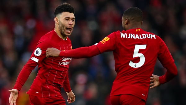 Oxlade Chamberlain celebrates his opener