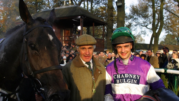 Robert Alner, pictured with 2005 Betfair Chase winner Kingscliff