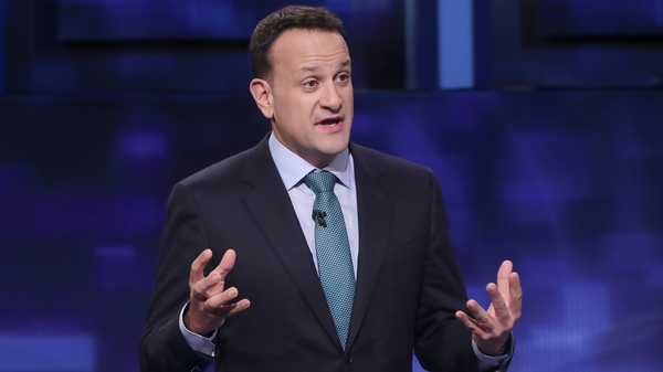 Leo Varadkar says he wants to remain as leader of Fine Gael