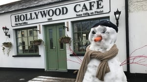 A snowman waits for an iced coffee in Hollywood village, Co Wicklow (Pic: Rolling News)