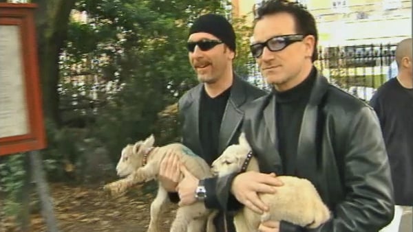 Bono Edge and Lambs in St Stephen's Green, Dublin (2000)