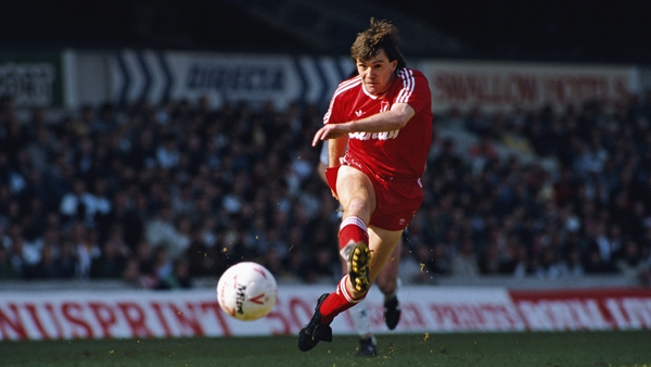 Ray Houghton in action for Liverpool in May 1989