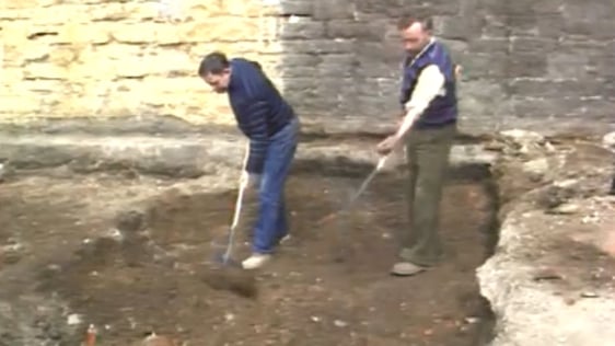 Archaeological Dig at Dublin Castle (1985)