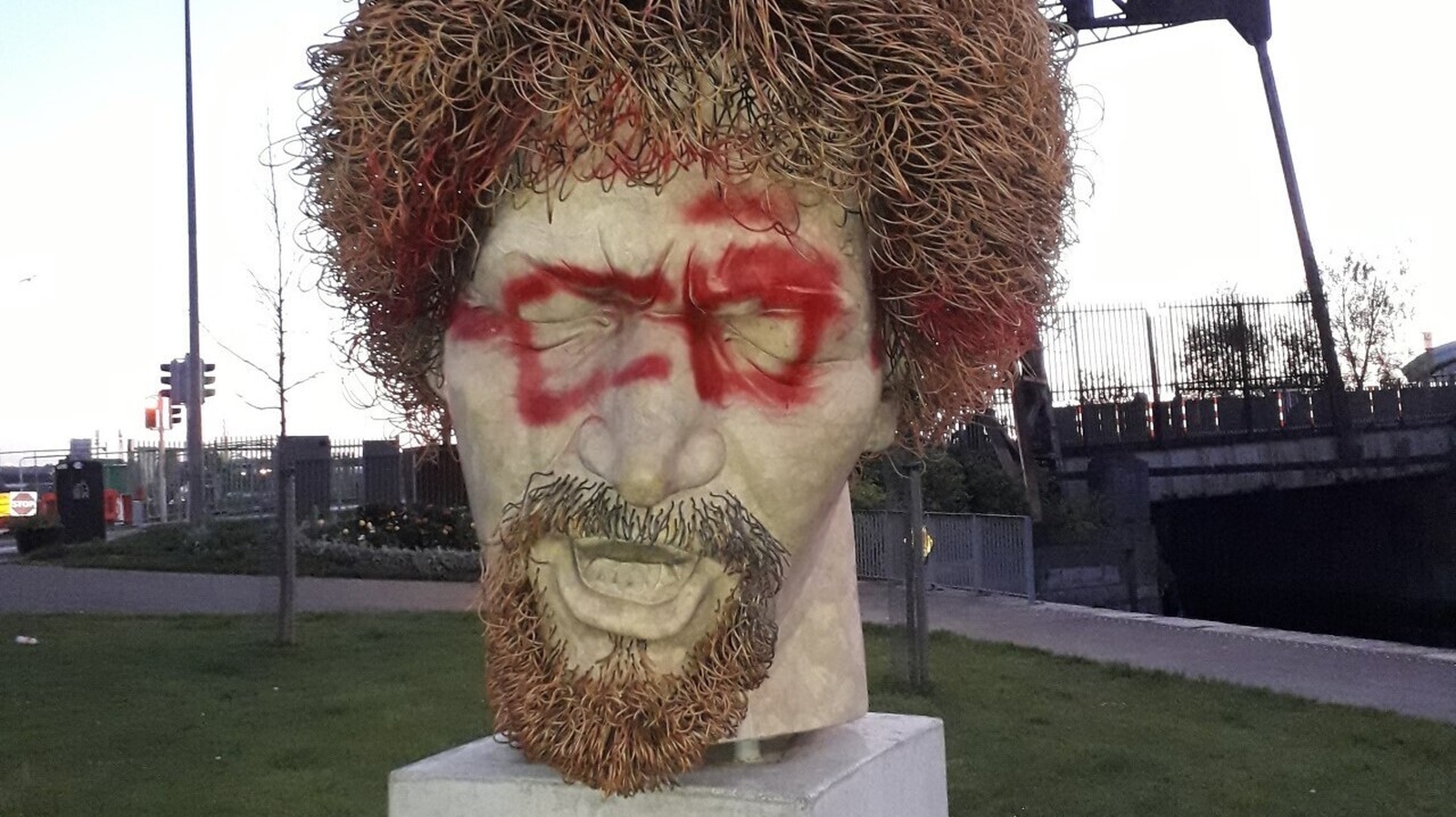 Council reviewing how to protect Luke Kelly statue