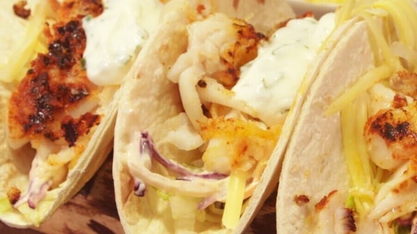 On Today with Maura and Dáithí, Kevin Dundon whips up fish tacos with red cabbage coleslaw.