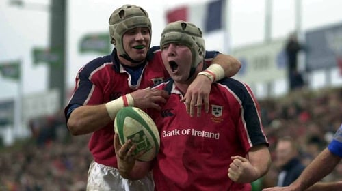 Anthony Foley (R) and Alan Quinlan in 2001