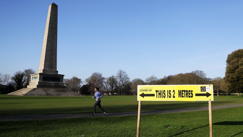 A social distancing sign at the Wellington Monument in the Phoenix Park