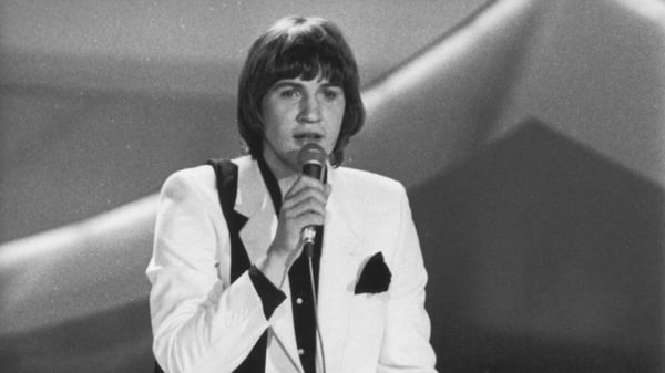 Johnny Logan performing What's Another Year in The Hauge in 1980