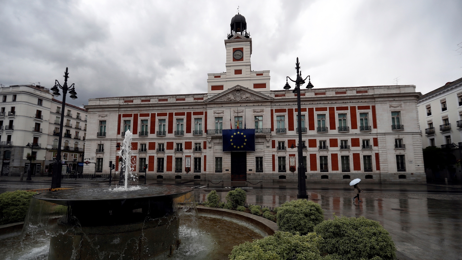 Spanish government to seek one month lockdown extension