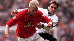 Luke Chadwick playing for United in 2001