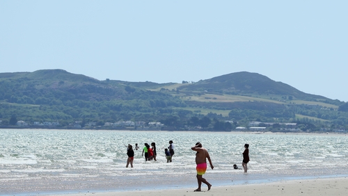 Met Éireann predicts a return to warmer weather