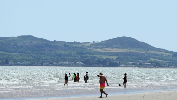 Met Éireann has said higher daytime temperatures are expected over the coming days (File image)