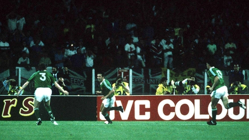Kevin Sheedy celebrates his equalising goal in Cagliari