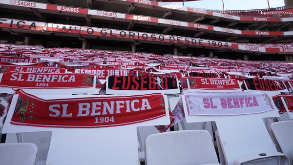The attack on a major motorway between the club's Estadio da Luz and training ground followed Benfica's first game in three months