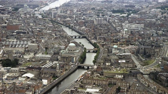 River Liffey and Dublin city centre (1975)