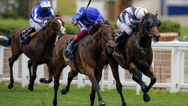Ryan Moore riding Circus Maximus (R) win The Queen Anne Stakes