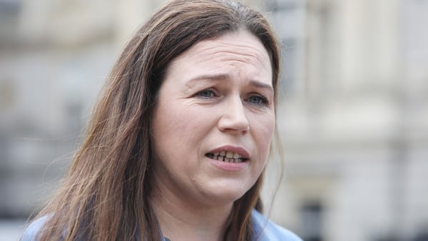 Sinn Féin's Louise O'Reilly hsa said the Taoiseach should remove the Minister for Justice from her position